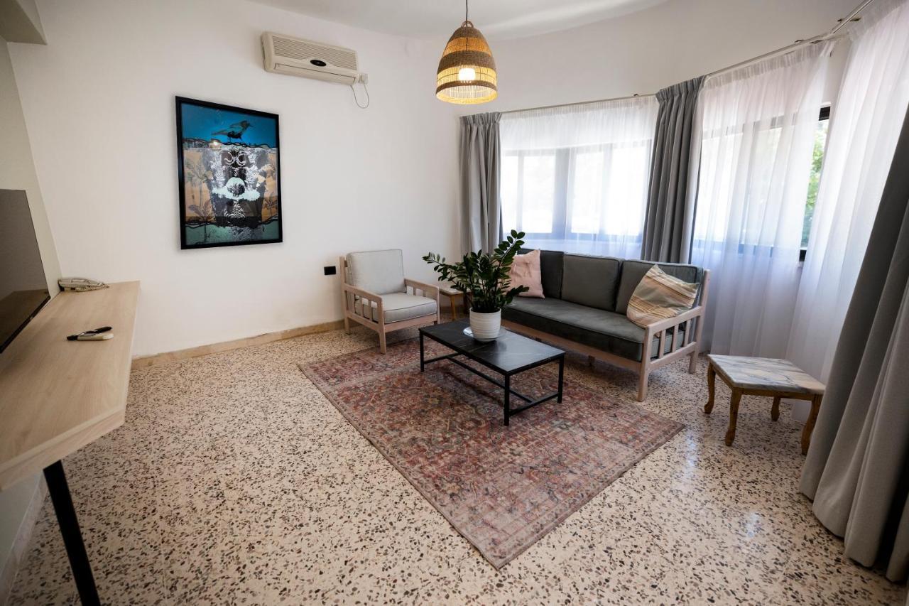 Julia'S Hotel Suites Amman Ngoại thất bức ảnh