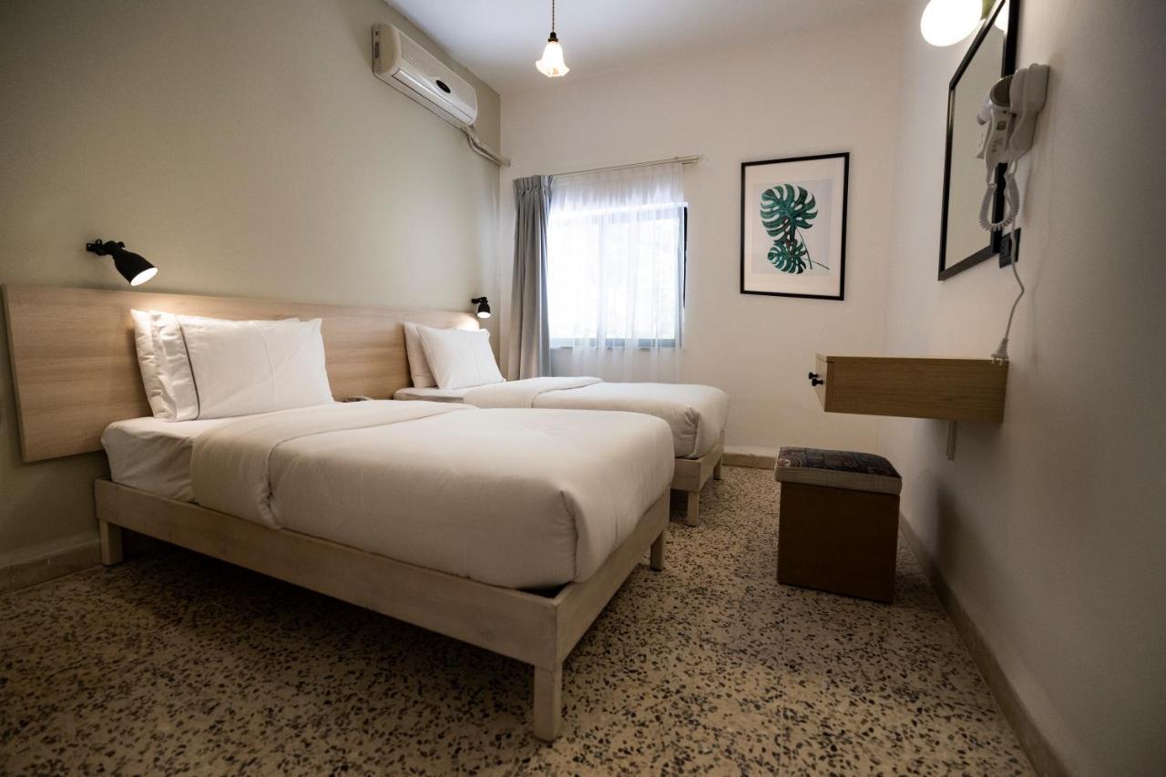 Julia'S Hotel Suites Amman Ngoại thất bức ảnh